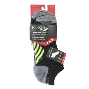 NWT Saucony Competition Series Socks 3 pack - size M